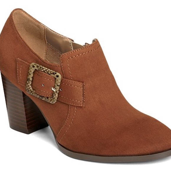 A2 Aerosoles Suede Wallflower Shooties . - Picture 2 of 8